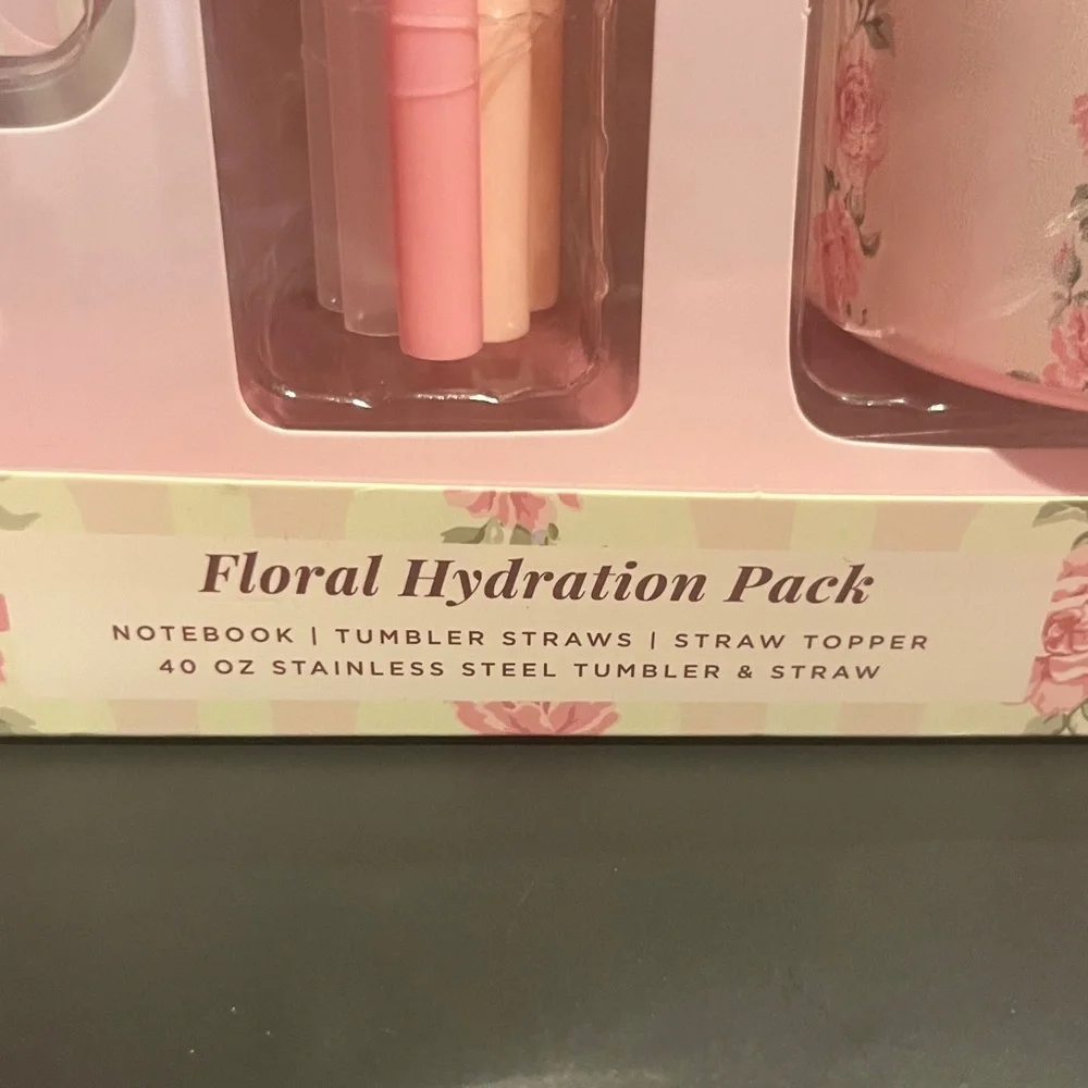 Willow & Ruby Floral Coquette Hydration Pack 40oz Tumbler Notebook and Straw Set